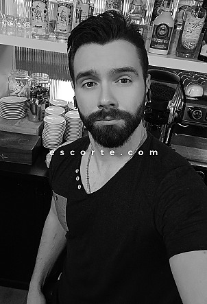 Enzo - Hommes escort Saint-Étienne