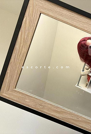 Alice - Girl escort Limoges