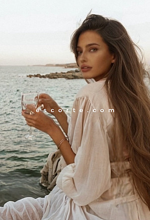 Gigi - Girl escort Paris