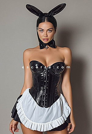 Kitty - Girl escort Paris