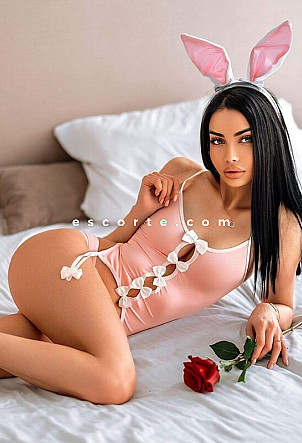 Kitty - Girl escort Paris