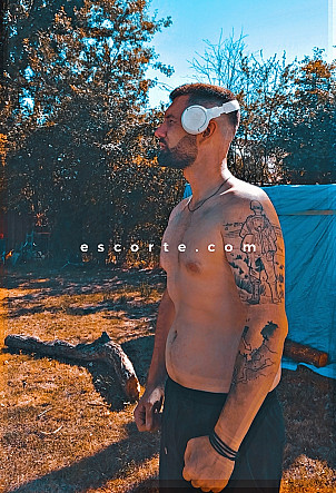 Le gentleman - Males escort Nantes