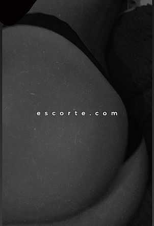 Icy - Girl escort Avignon