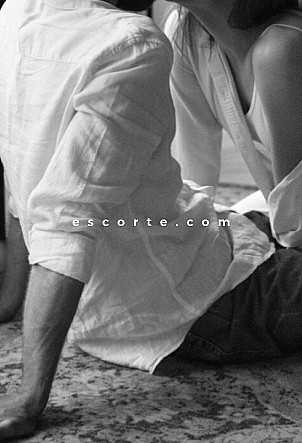 Juliette - Girl escort Aix-en-Provence