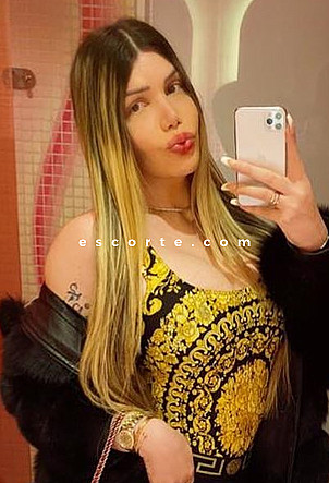 Tatiana - Girl escort Saint Tropez