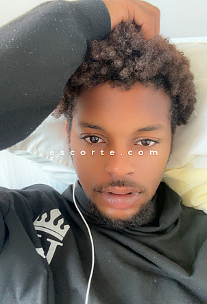 Babyblack - Males escort Créteil