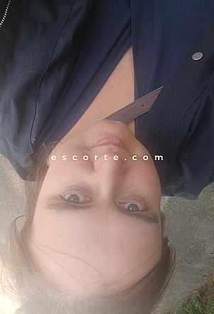 Soumise en rondeur - Girl escort Rouen