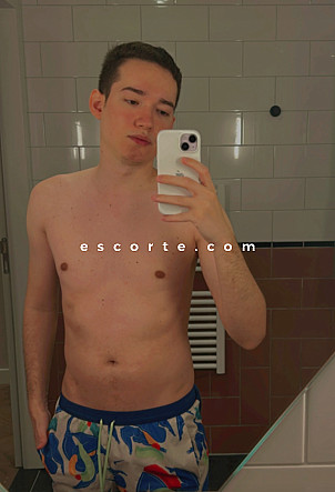Gabriel - Males escort Paris