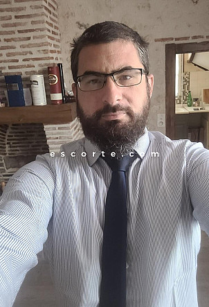 Zibou - Males escort Orléans