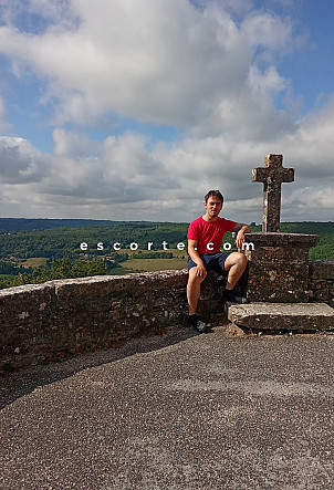 John82 - Males escort Montauban