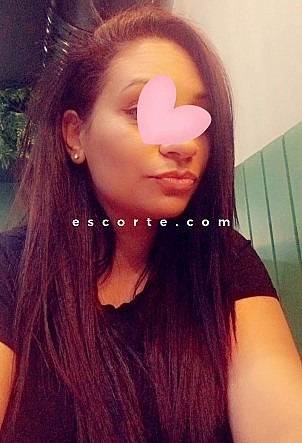 Sultanasoumisr - Girl escort Paris