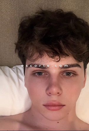Eric - Males escort Paris
