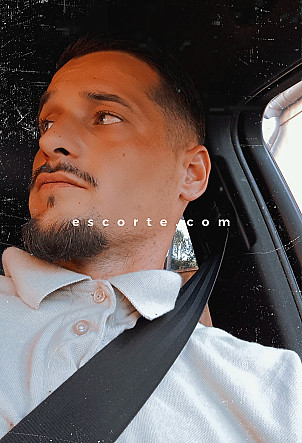 Djilali - Males escort Strasbourg