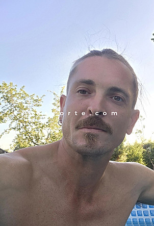 Lucien - Males escort Carpentras