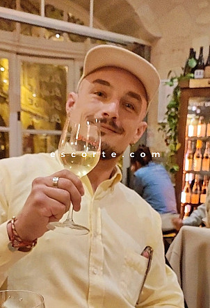 Julien - Hommes escort Bordeaux