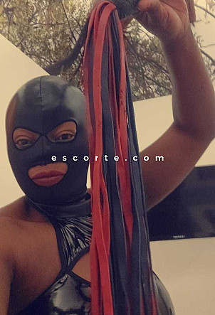 Melinda - Girl escort Joué-lès-Tours