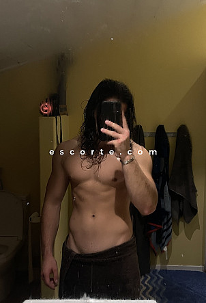 Raphael bi - Hommes escort Béziers