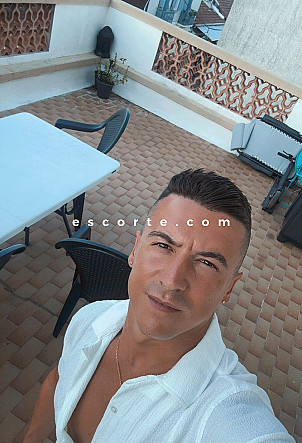 Julio - Males escort Dijon
