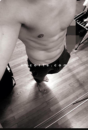 Maxence - Hommes escort Tarbes