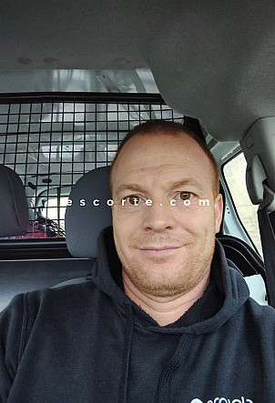 Julien - Hommes escort Saint-Étienne