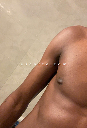 ravennoir75 - Hommes escort Issy-les-Moulineaux