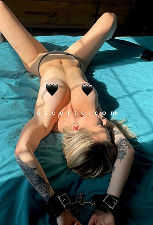 Leaamstrong - Girl escort Bordeaux