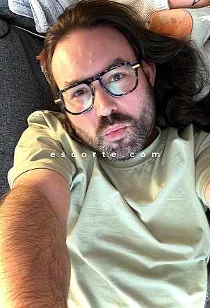 Niamor - Hommes escort Caen