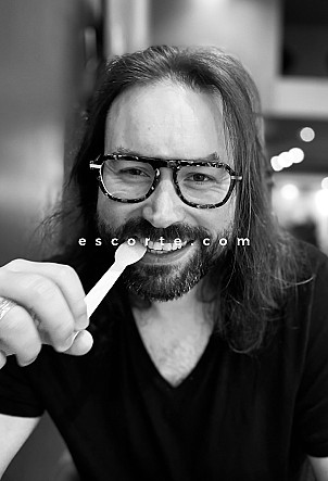 ROMAIN - Males escort Caen