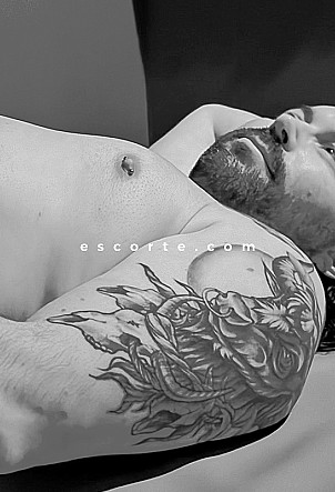 ROMAINTIME - Males escort Caen