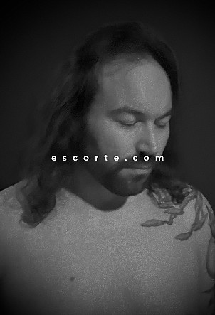 Niamor - Hommes escort Caen