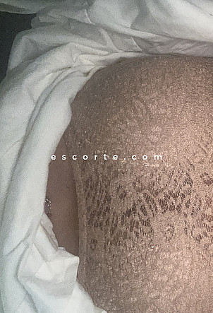 Julie - Girl escort Metz