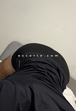 Milan6992 - Hommes escort Lyon