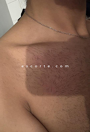 Milan6992 - Hommes escort Lyon