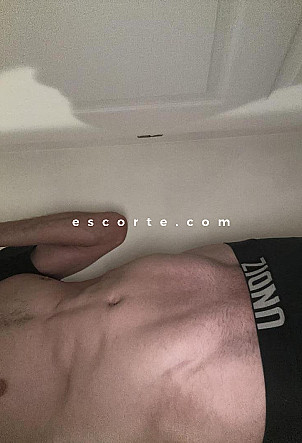 JeuneBm - Hommes escort Toulon