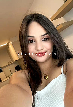 marinejevais - Girl escort Angers