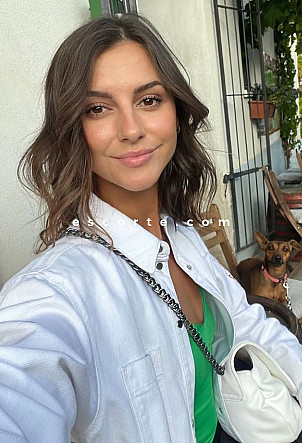 ASIYA - Girl escort Paris