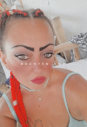 Maria - Girl escort Martigues