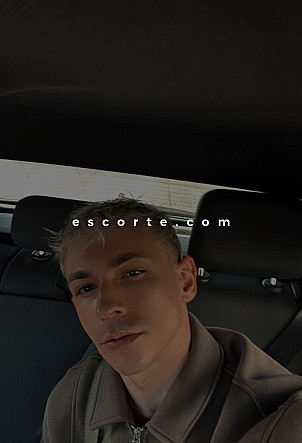 RafaelLuxxx - Males escort Paris