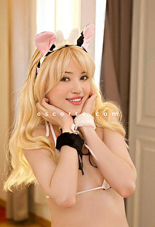 Okami - Girl escort Paris