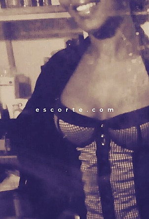 Sharlotr - Girl escort Nancy