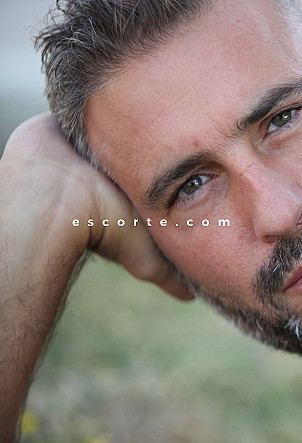 Cyril - Hommes escort Mulhouse