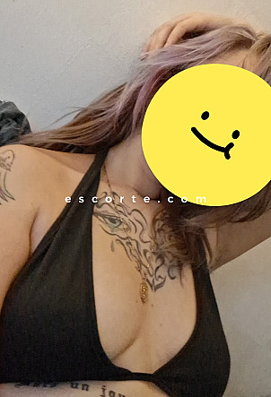 Abby - Girl escort Rennes