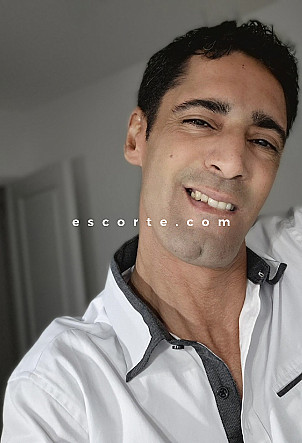 Grand Mat bien Monte - Hommes escort Aix-en-Provence