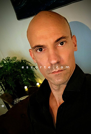 nTwann - Males escort Strasbourg