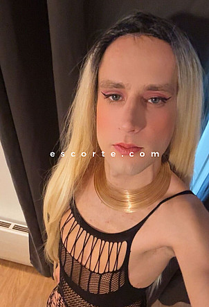 Lola Bradcho - Transsexuels escort Paris