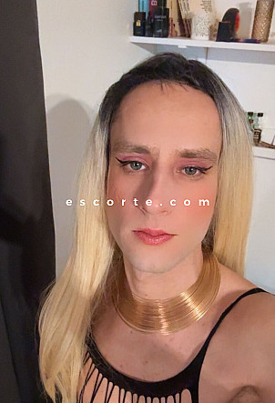 Lola Bradcho - Transsexuels escort Paris