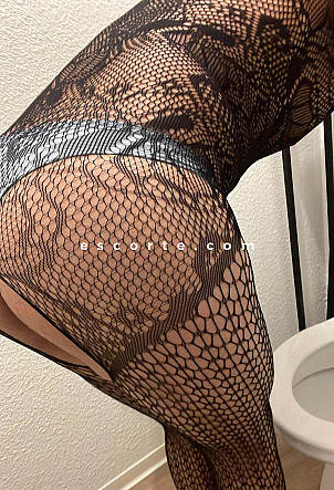 Yanis - Hommes escort Montpellier