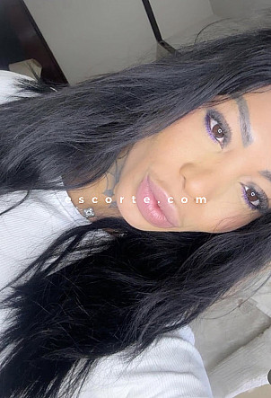 Bruna - Transsexuels escort Versailles