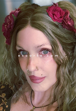 Sophia Snow - Girl escort Nice