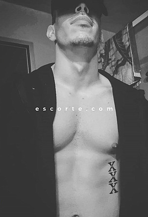 TripXXX - Hommes escort Grasse